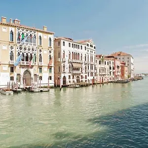 Galleria , Venice Italy